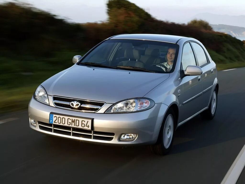 Daewoo Lacetti 2002. Daewoo Lacetti 2004. Daewoo Lacetti(j200). Daewoo Lacetti 2009. Лачетти хэтчбек характеристики