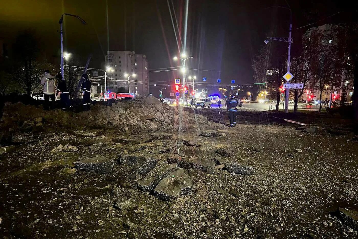 Пожар в воинской части. Обстрел в белгороде в 2022 году. Белгород бомбежка 2022. Белгород бомбят март 2024. Белгород бомбят март 2024.