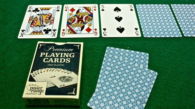 Преферанс игра против взявшего прикуп 4 буквы. Рубашки карт настольных игр. игральные карты для преферанса. прикуп преферанс. что такое прикуп в карточной игре.