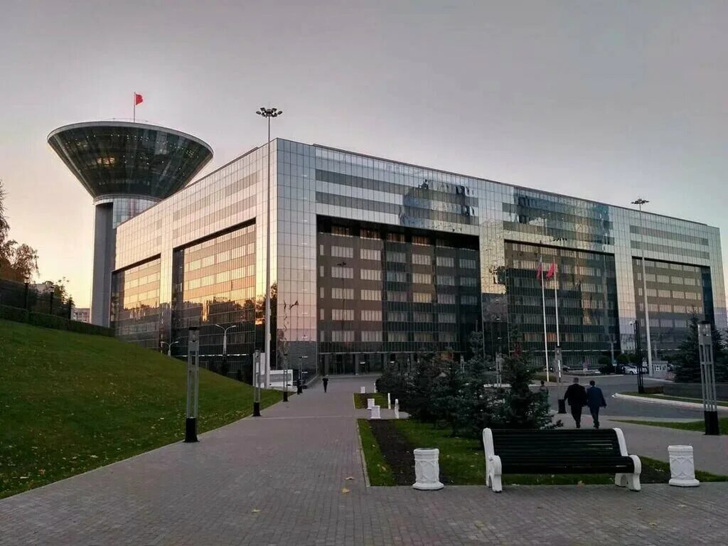 Бульвар строителей дом 1. Здание правительства московской области. дпмо красногорск. дом правительства московской области красногорск. московская область, г. красногорск, бульвар строителей, д. 1.