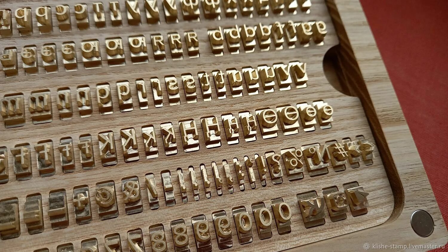 Наборные латы 4 букв. Печатные литеры гуттенберга. Чешуйчатый доспех русь. Наборный штамп. Доспехи русских витязей.