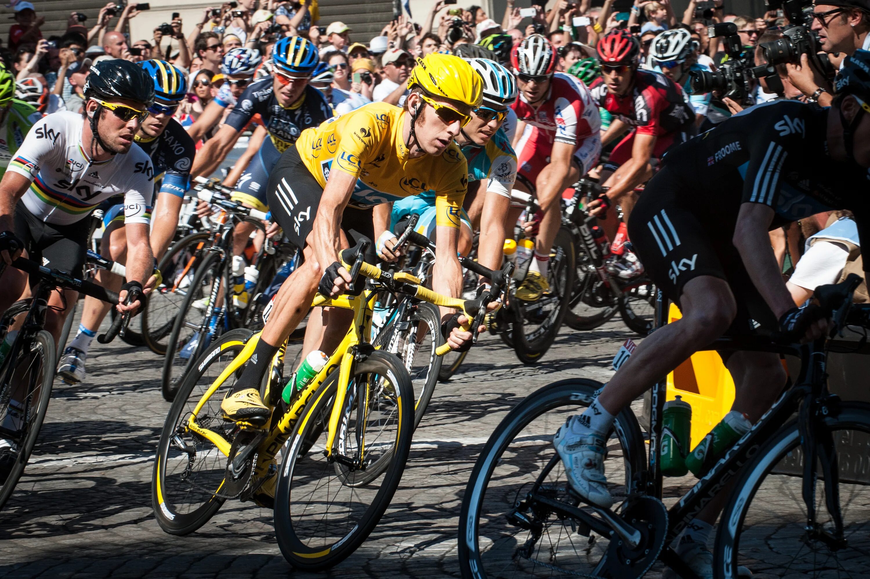 Тур де форс. Тур де франс париж. Pro cycling manager 2011. Tour de france 2021 ps4. Tour download.