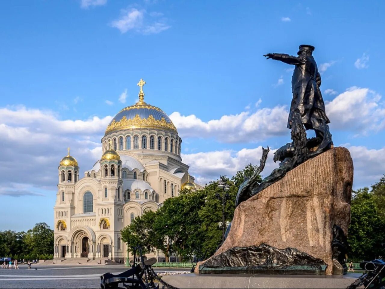 Включи достопримечательности города. Кронштадт Санкт-Петербург. Кронштадт Питер. Кронштадт Санкт-Петербург экскурсия.