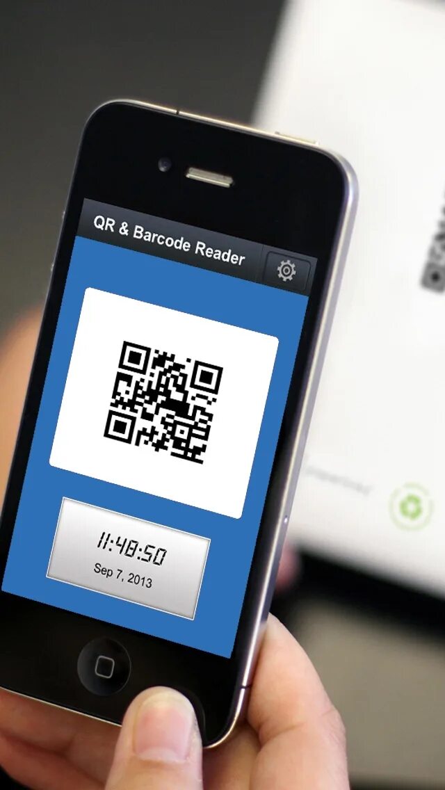 Qr ридер. QR код сканер. QR код на телефоне. Сканировать код. Считыватель QR кодов на айфоне.