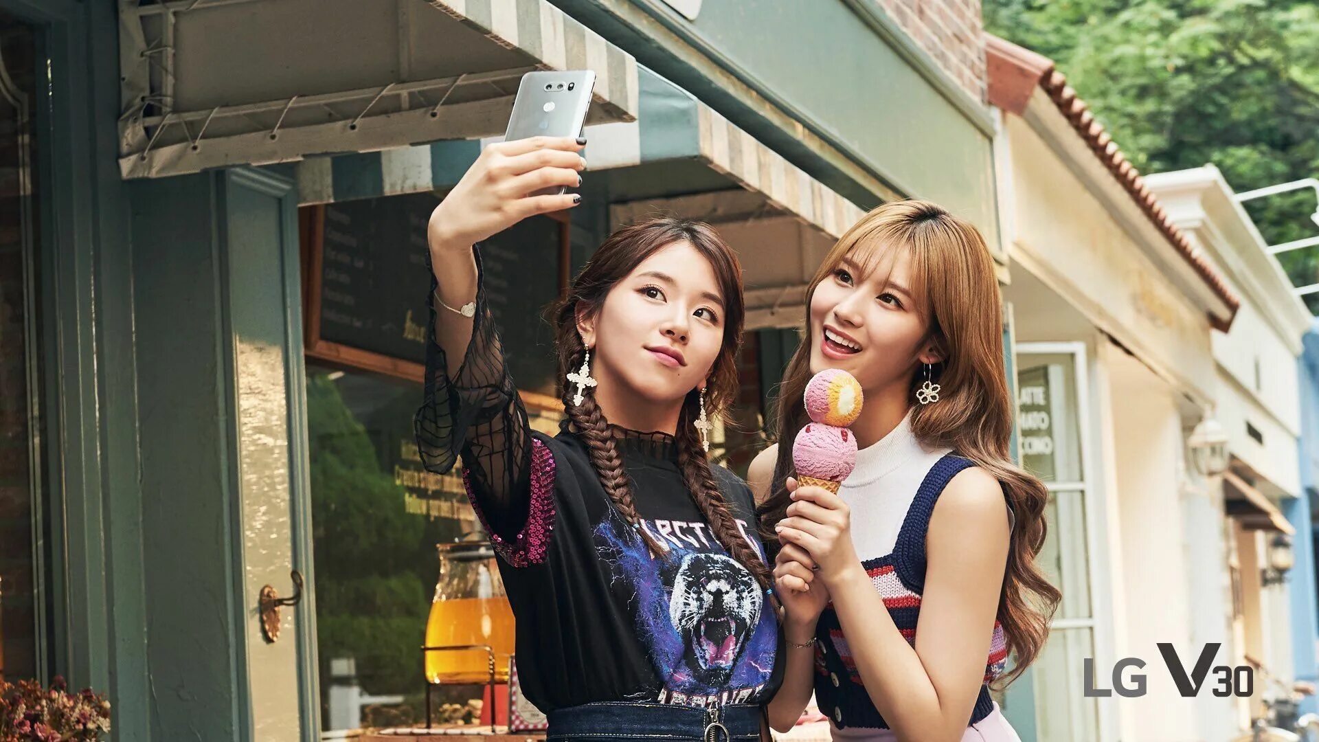 My best works a twice. Twice nayeon. твайс cheer up sana momo. группа twice наен. twice tzuyu cheer up.