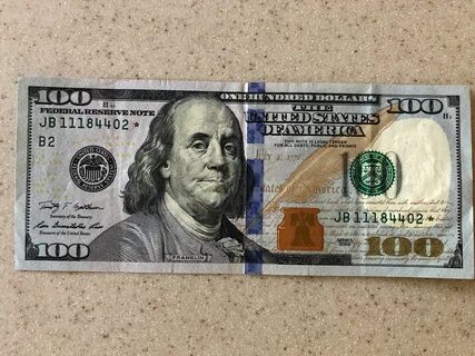 100 баксов в рублях