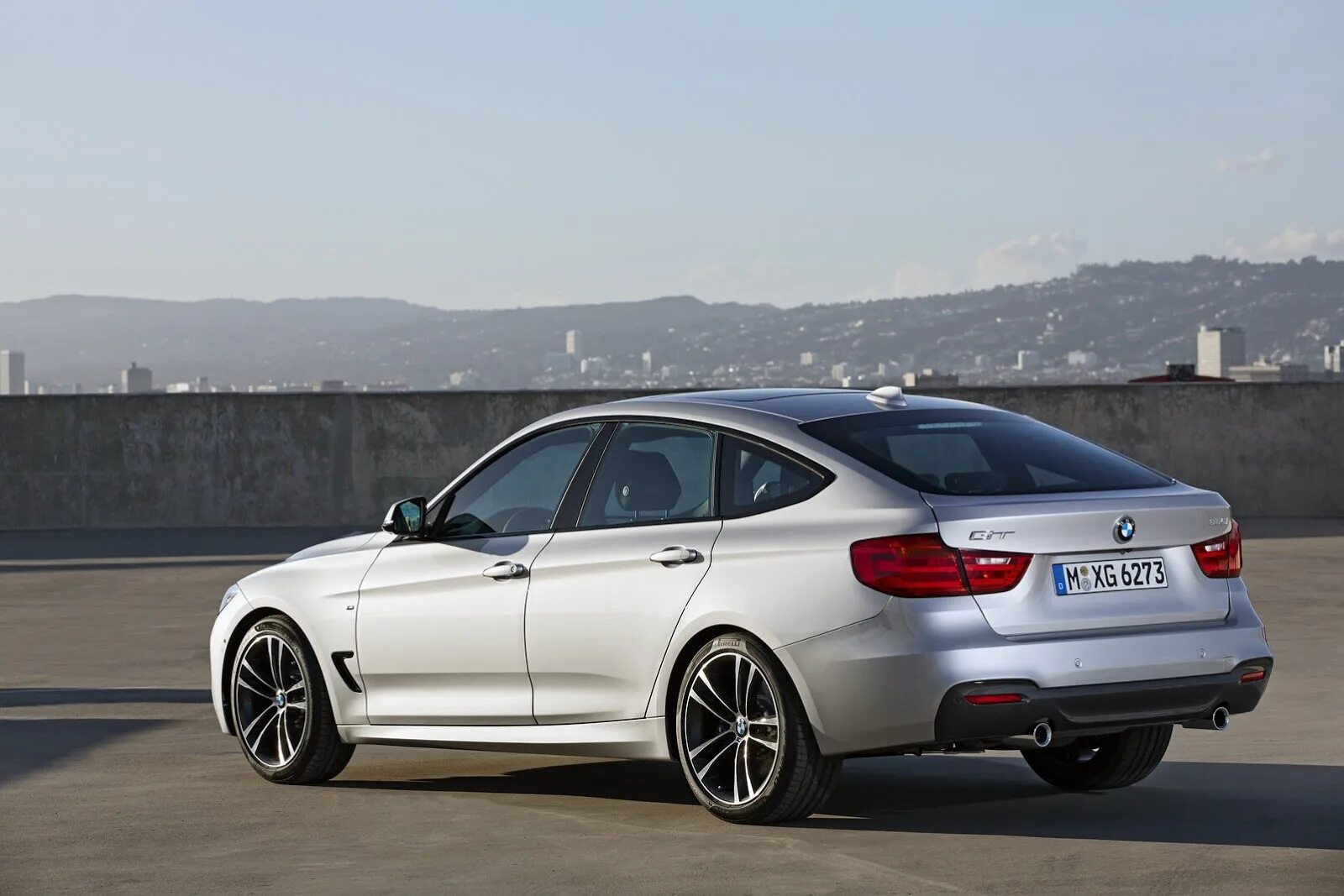 Бмв 320i gt. BMW 3 gt f34. BMW 3 Gran Turismo. BMW 3 gt 2013. BMW 335i Gran Turismo - m Sport package.