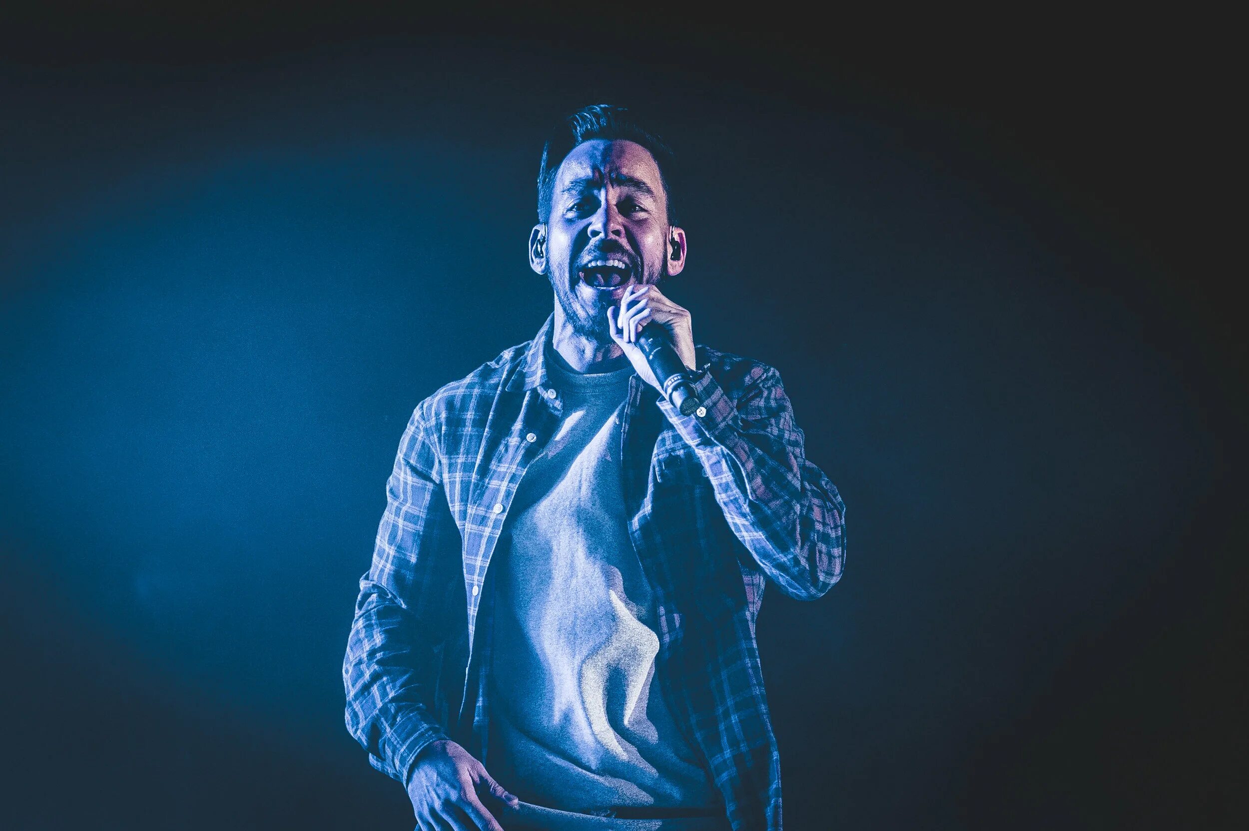 Mike shinoda 2004. Mike shinoda 2023. Mike shinoda 2000. майк шинода 2012. майк шинода.