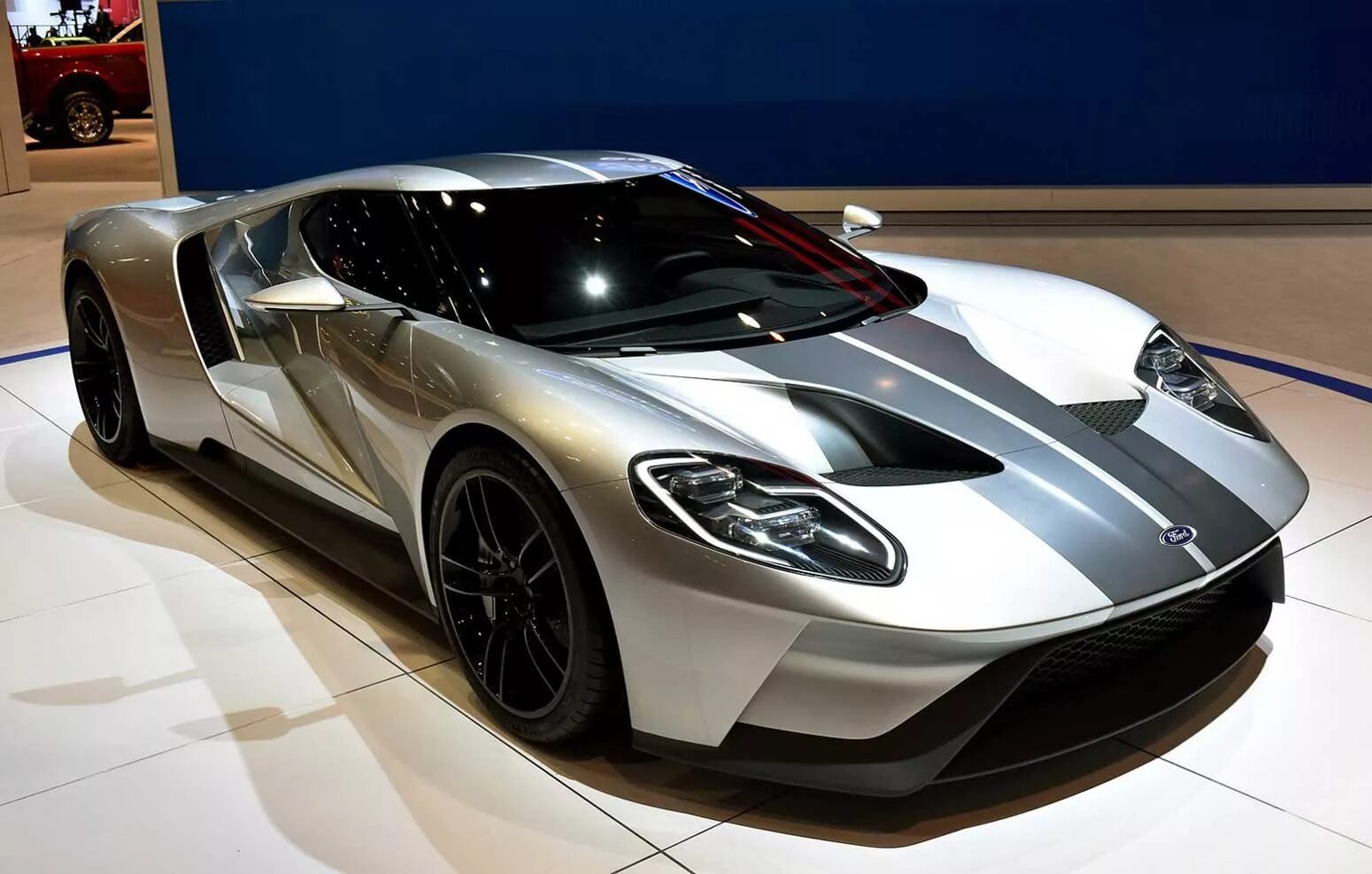 Суперкар scuderia cameron glickenhaus scg 003. Peugeot onyx 2021. Ford gt 2017 supercar. Новые крутые автомобили. Trion nemesis rr.