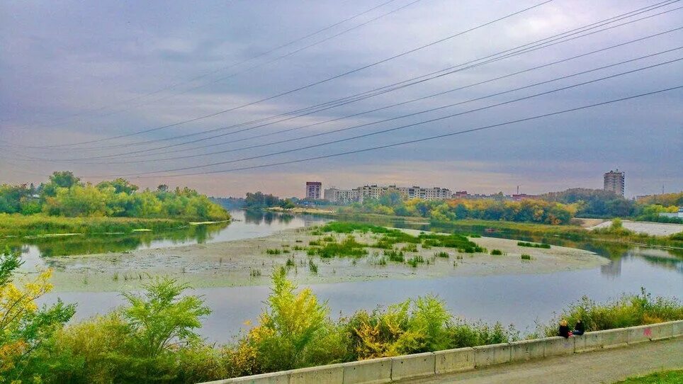Есть ли река тобол. Река Тобол Курганская. Город Курган река Тобол. Река Тобол в Казахстане. Набережная реки Тобол в Кургане.