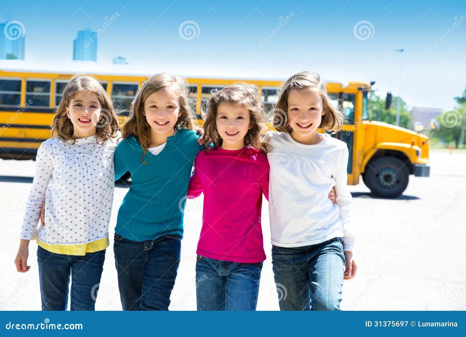 Girlfriends school. School girlfriend. Polly mackey карьера. School graduation. After school girlfriend game.