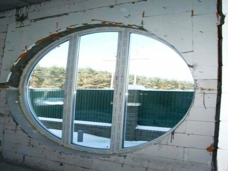 овальные стеклопакеты. окна круглой формы. круглое окно. арочные окна пластиковые. овальные стеклопакеты.