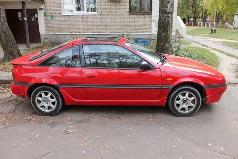 Nissan 100