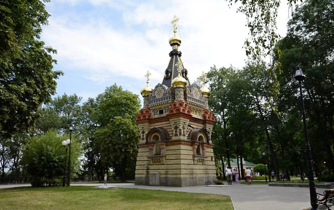 Часовня-усыпальница паскевичей гомель. Часовня князей паскевичей в гомеле. Гомель некрополь паскевича. Часовня князей паскевичей в гомеле. Часовня-усыпальница паскевичей гомель.