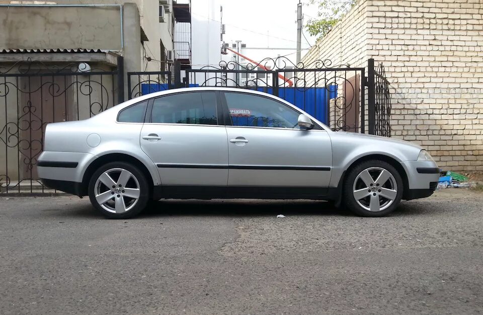 VW Passat b5 r17. 215 50 17 Passat b5. 225 50 R17 на Пассат б6. 215/50 R17 на Пассат б5.