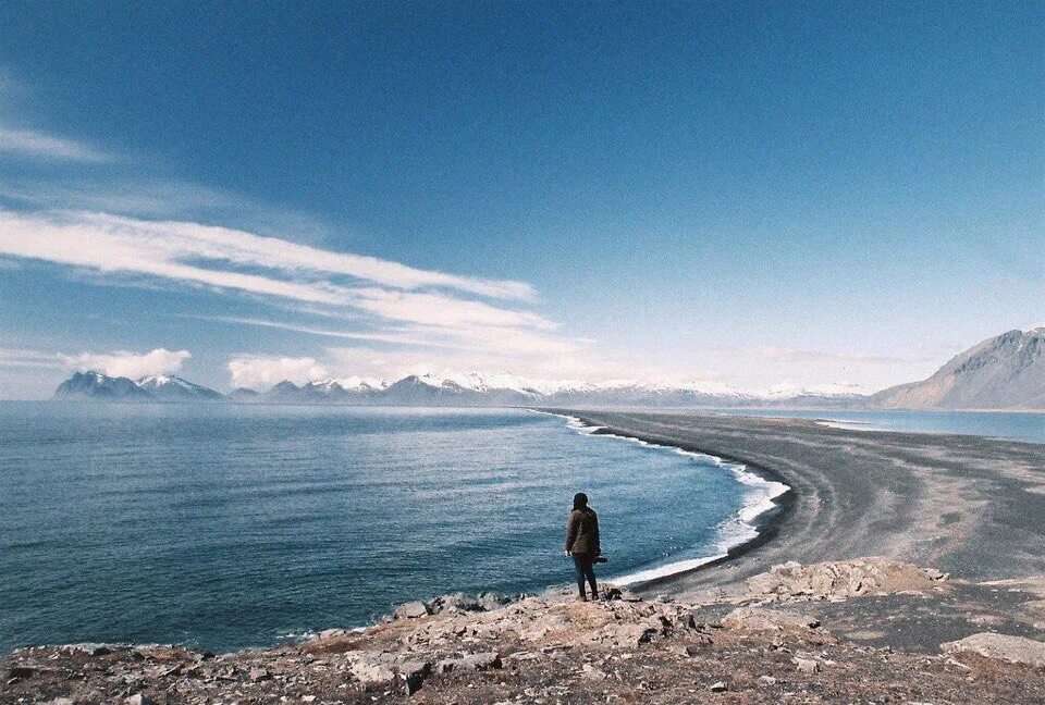 Горы Исландии у моря. Море горы негры. №38201456 море, горы.
