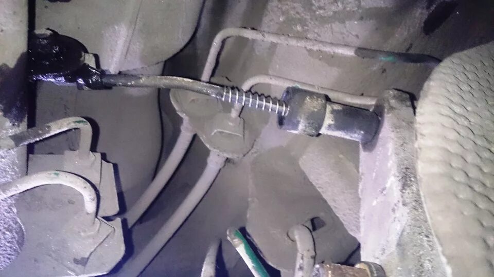 Колдун логан 1. Тяга на колдун рено логан 1. тормозной колдун рено логан 1. колдун тормозной системы рено логан. регулятор тормозных усилий рено логан 1.