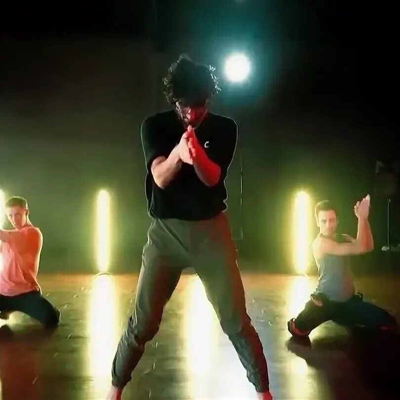 He dances every day. He dances every day