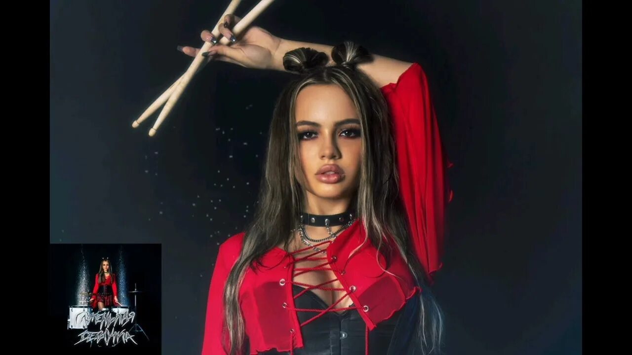 Плохая девочка karna. Карнавал глупенькая девочка. Глупенькая девочка обложка трека. Karnaval глупенькая девочка. Карнавал глупенькая девочка.