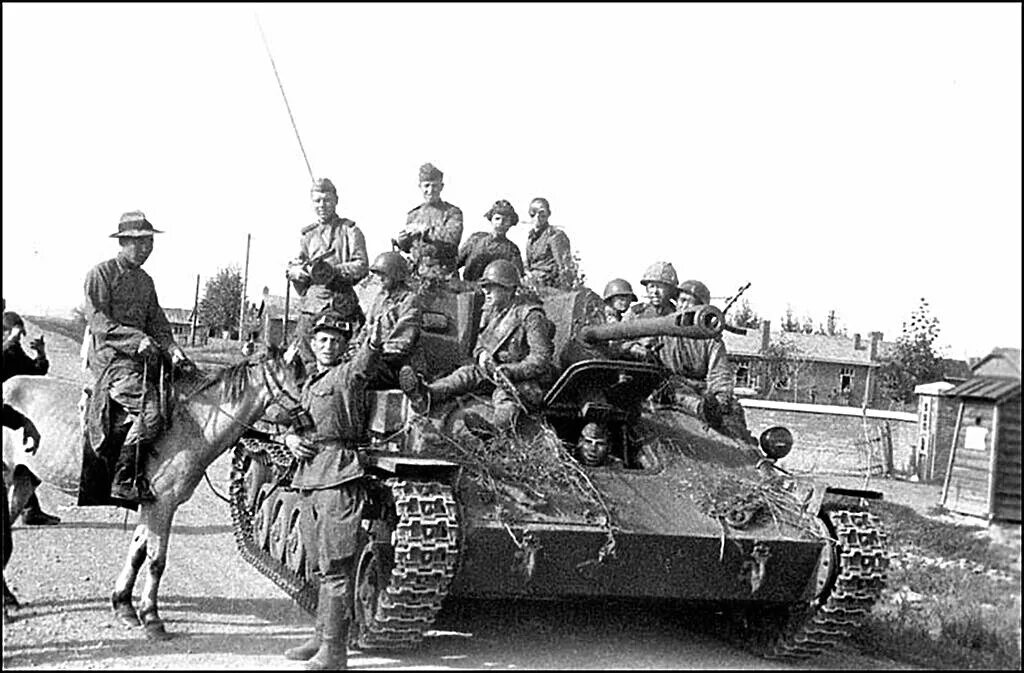 Сражения на дальнем востоке. Русско-японская война 1945 карта. Советско-японская война 1945. Порт-артура 1945. Штурм хайларского укрепрайона.