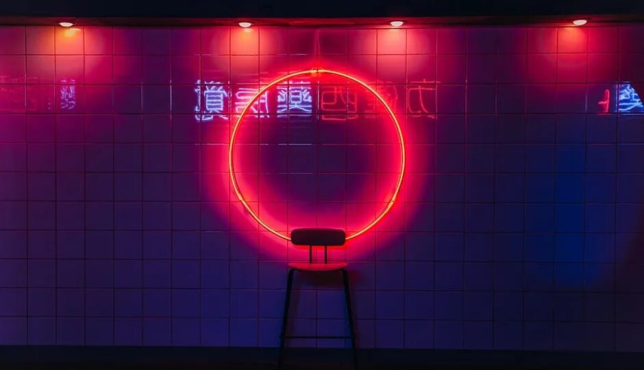 Кинотеатр качели гатчина залы. Кинотеатр качели гатчина залы. Зал токио. Фотостудия москва электрозаводская. Качели в гатчине караоке.