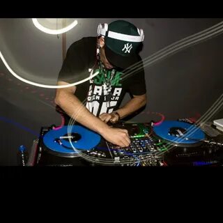 Dj o
