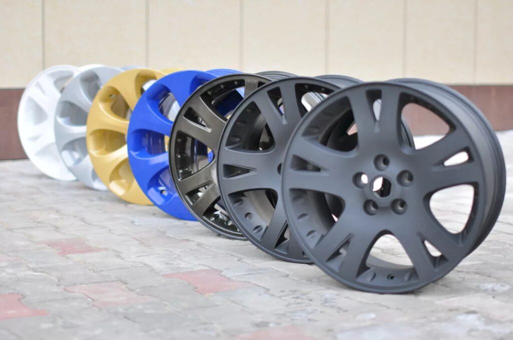 Бирюзовый цвет дисков. Порошковая краска 9009. Порошковая краска для дисков. Крашеные диски. Полимер красс.