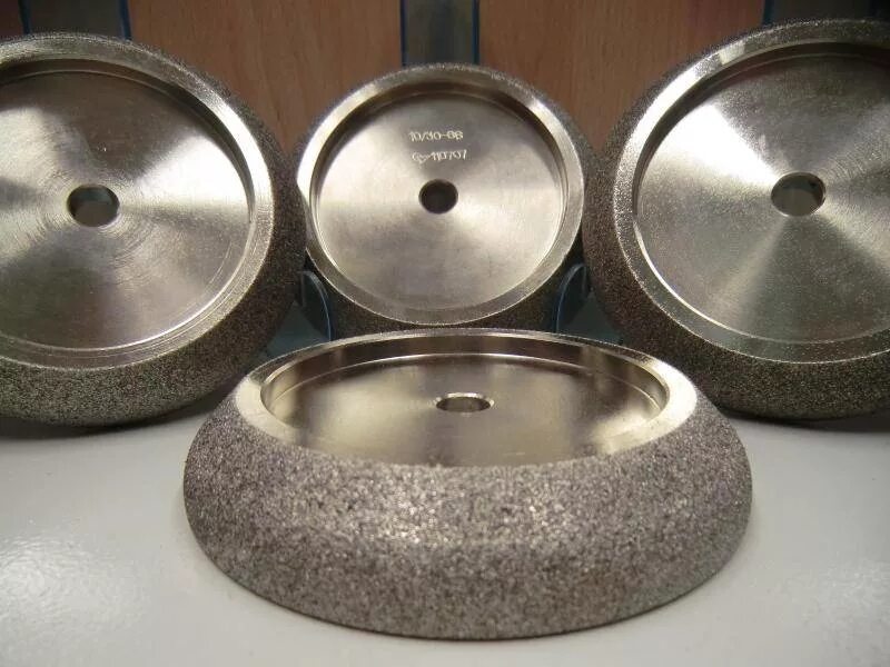 Эльборовый шлифовальный круг. Алмазный круг для заточки резцов. Круг алмазный sd200. Эльборовый шлифовальный круг cbn 150 тарельчатый. Круг заточной эльборовый 1а1 250х50х5х12.