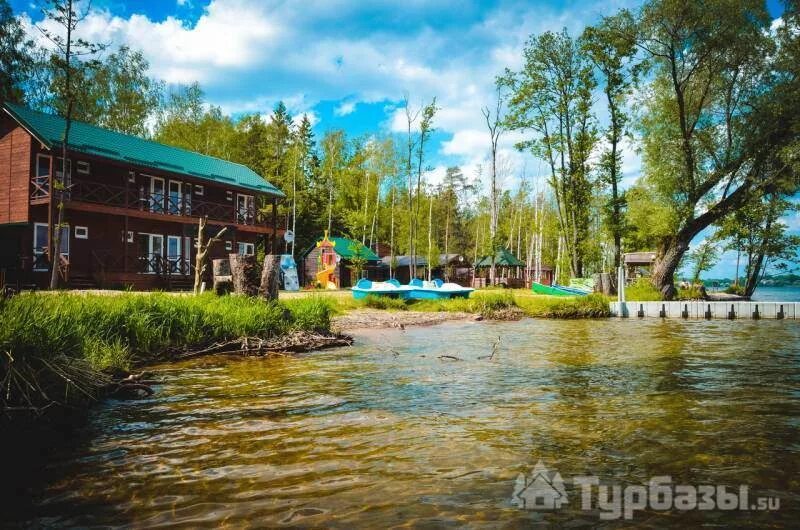 Турбаза виштынец калининградская. Виштынец турбаза калининград. виштынецкое озеро турбаза. озеро виштынец калининградская. виштынецкое озеро калининградская область турбазы.