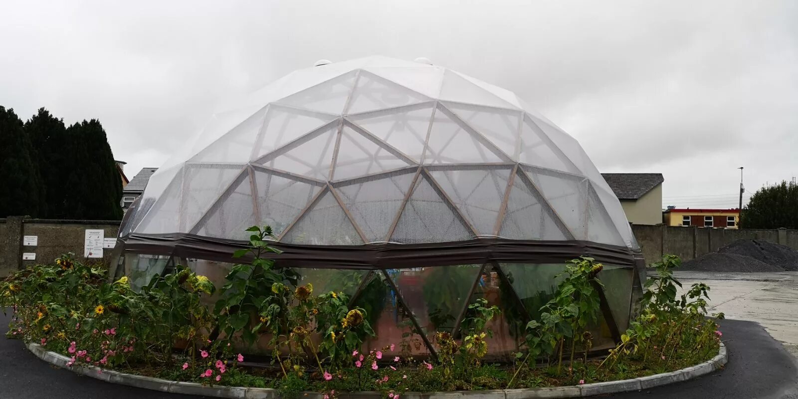 "золотой купол" фуллера в москве. мостеплица павильоны для бассейнов. крытые купола. Solardome купол. парк искусств музеон // купол alpbau.