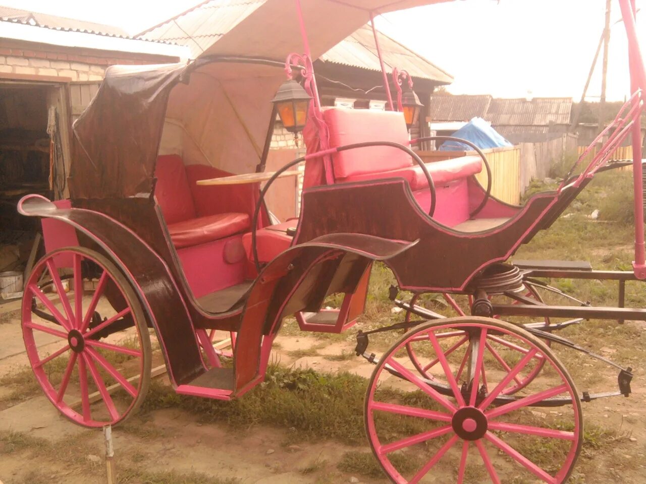 Фаэтон конный экипаж. Фаэтон карета. Карета виктория фаэтон. Фаэтон конный экипаж. Карета фаэтон для лошади.