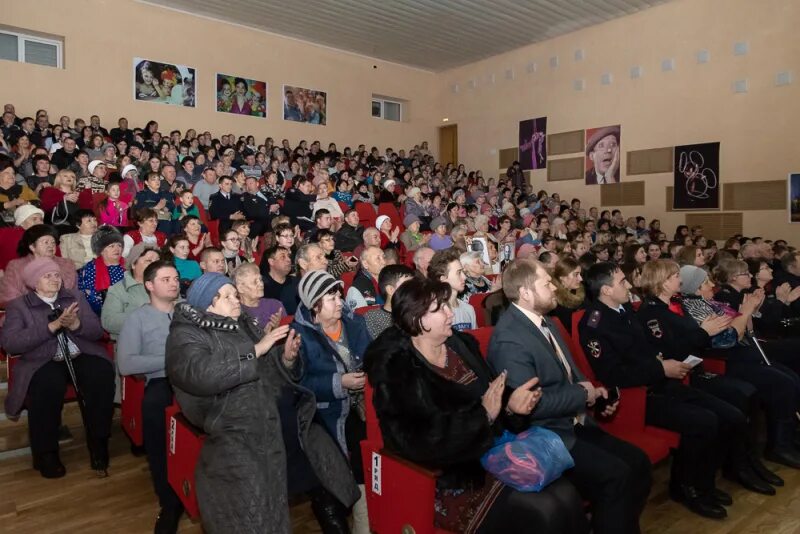 Цдк маркс. Центральный дом культуры маркс саратовская область. волжский дизельный альянс г маркс. маркс 7 мая цдк.