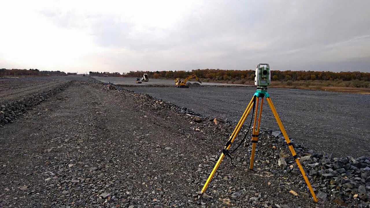 Исполнительные геодезические съемки в строительстве. Тахеометр тримбл с5. Геодезическая съемка фасада здания. Оптический нивелир bosch gol 20 d. Исполнительная геодезическая съемка.