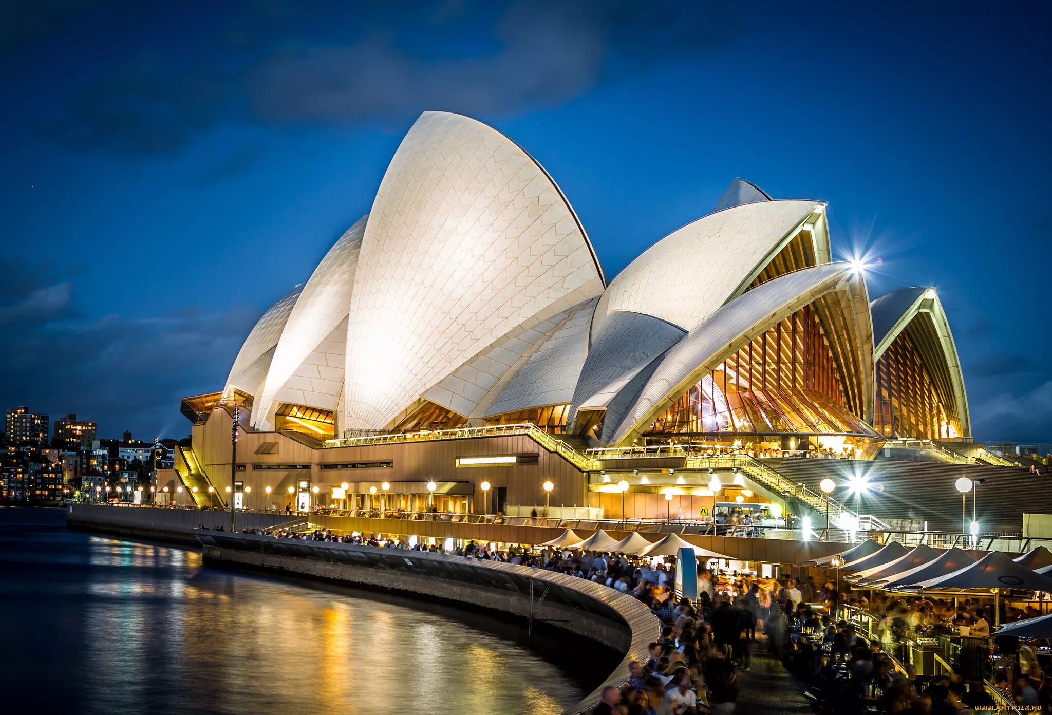 Важные здания в городе. Сиднейский оперный театр, Сидней, Австралия. Оперный театр в Сиднее. Сидней опера Хаус. Опера Хаус в Австралии.