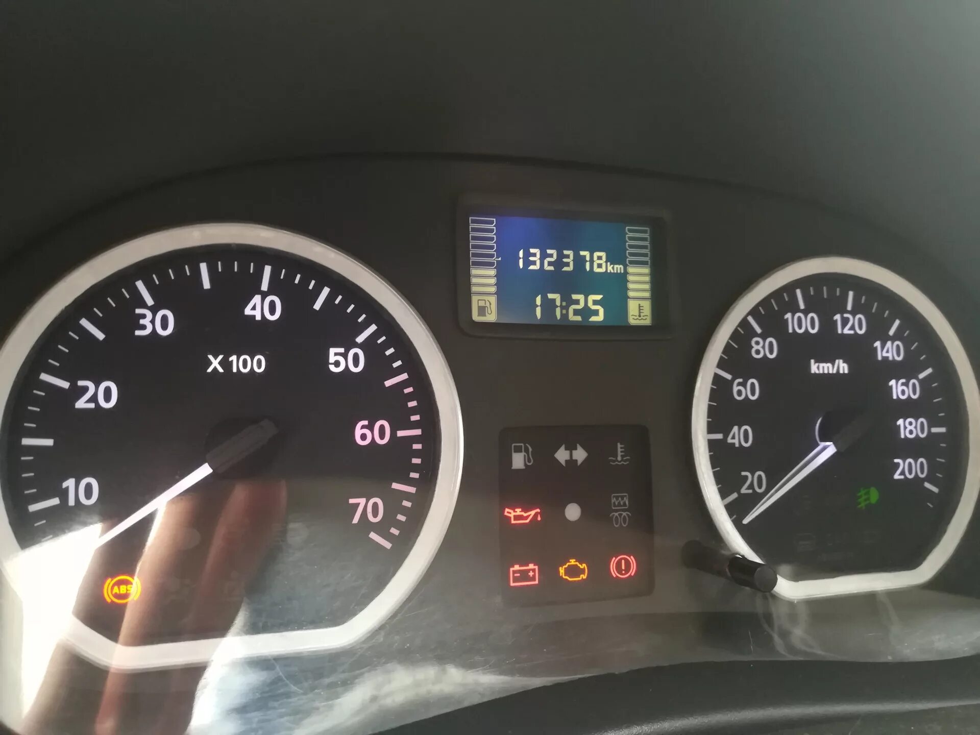 Как снять панель приборов ниссан альмера g15 Автомобиль Ниссан Альмера. Снятие комбинации приборов