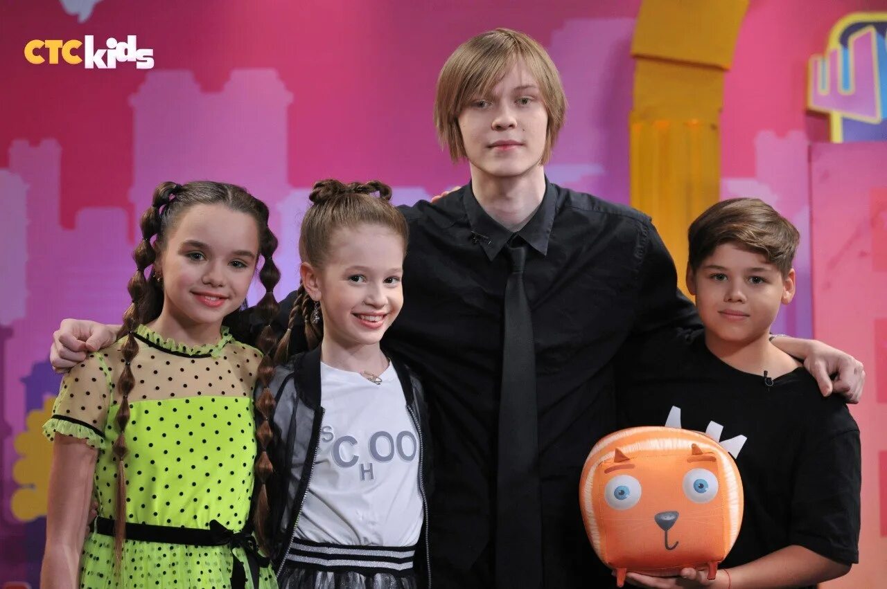 Стс kids. Телеканала ctc kids. Стс кидс выборы. Стс кидс выборы. Логотип канала стс kids.