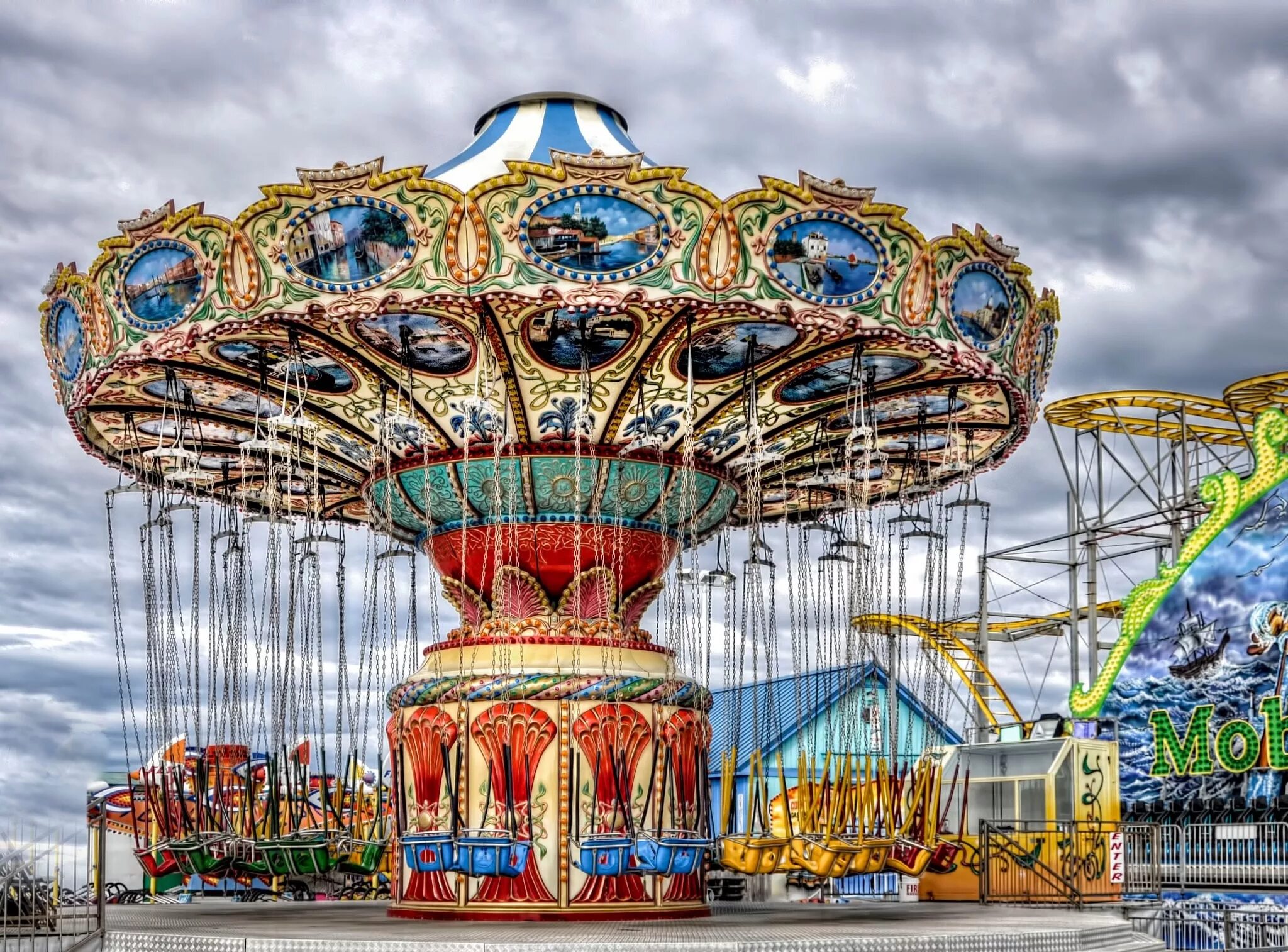 Карусель Amusement Park. Марс Карусель Оренбург. Карусель King Arthur Carousel.. Парк Горького аттракционы.