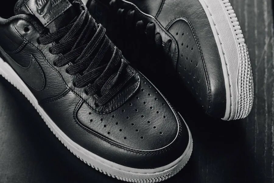 Найк форс 1 черные. Nike Air Force 1 07 se Premium Black White. Nike Air Force 1 Low Premium Black. Nike Air Force 1 Black White. Nike Air Force 1 черные.