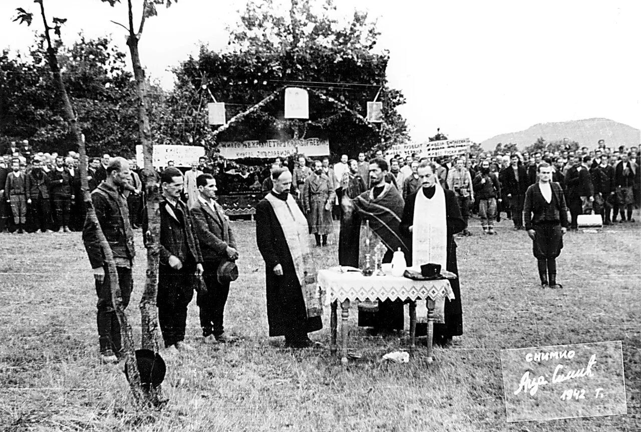 Священник на войне. Священник на фронте. Священники во второй мировой. Крестные войны