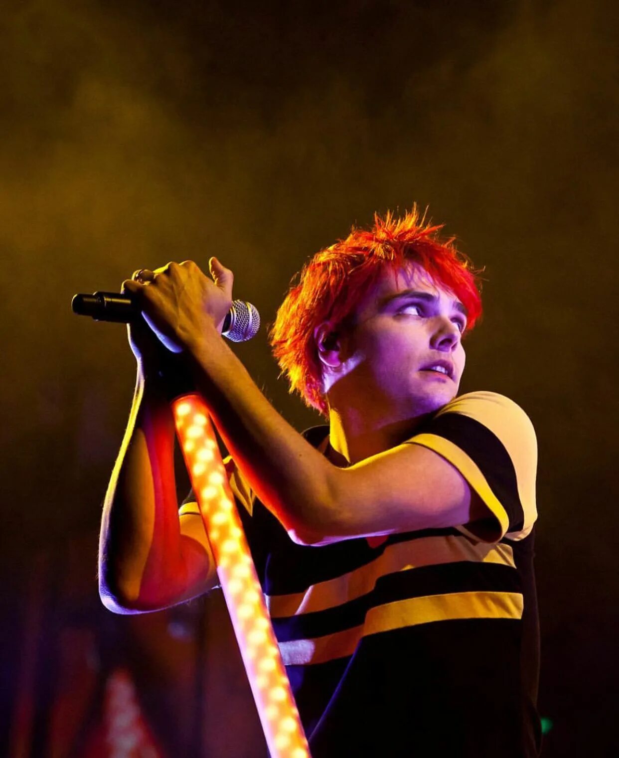 Уэй. Джерард уэй. my chemical romance джерард уэй 2025. my chemical romance джерард. джерард уэй 2011.