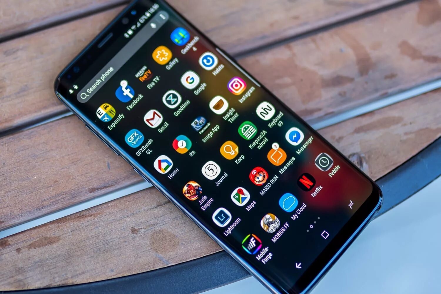 Сильный телефона андроид. Samsung Galaxy s8. Самсунг галакси 8 андроид. Samsung Galaxy s8 Black. Samsung Galaxy s 8 5.