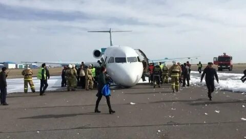 Совершил аварийную посадку