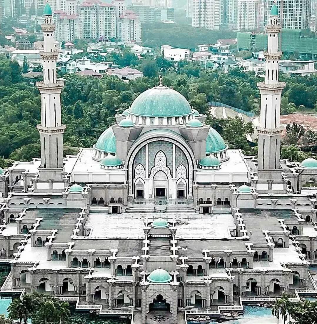 Самые крупные мечети. Мечеть Вилайят Персекутуан. Мечеть Вилайят-Персекутуан, Куала-Лумпур, Малайзия. Мечеть Куала Лумпур. Харбинская Соборная мечеть.