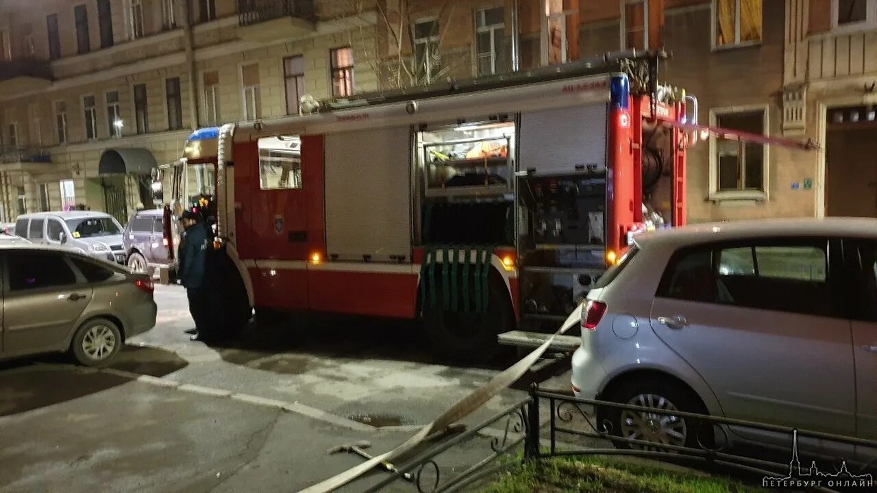 Пожар на Петроградке. Пожар на Петроградке 20.05. Пожар на большом проспекте Петроградской стороны. СПБ пожар сегодня на Петроградке.