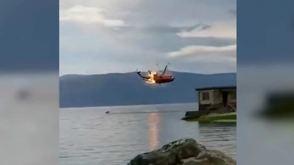 Не падаем в воду 5. Авиакатастрофы вертолетов. Падающий вертолет. Вертолет упал в озеро. Падающий горящий вертолет.