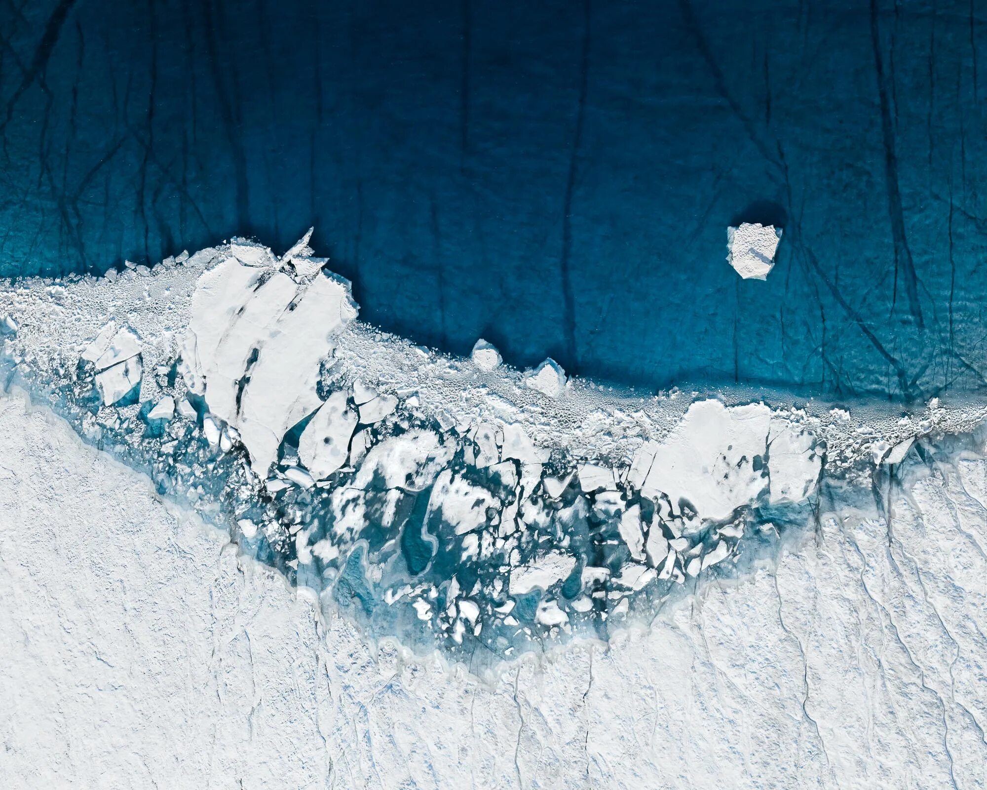 Разрушить лед. Ледяной Покров Гренландии. Гренландский ледяной щит. Тающие ледники Гренландии. Ледники Гренландии Sputnik.