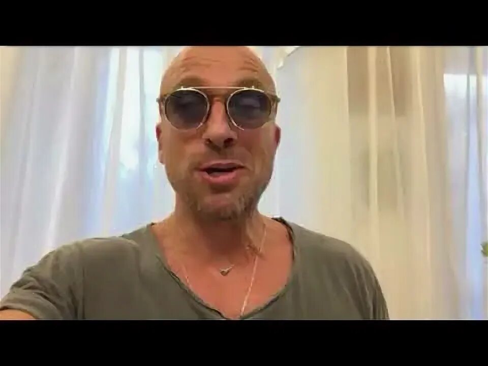 Нагиев очки в рекламе. Нагиев очки в рекламе. Реклама мтс с нагиевым. Нагиев очки в рекламе. Нагиев очки в рекламе.