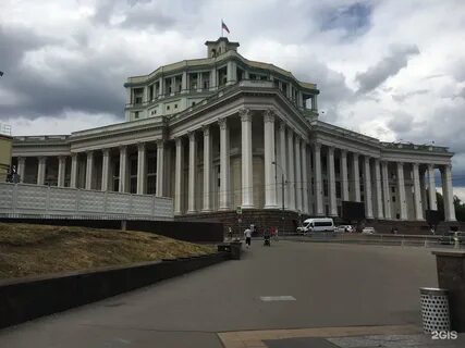 Суворовская площадь 2 театр