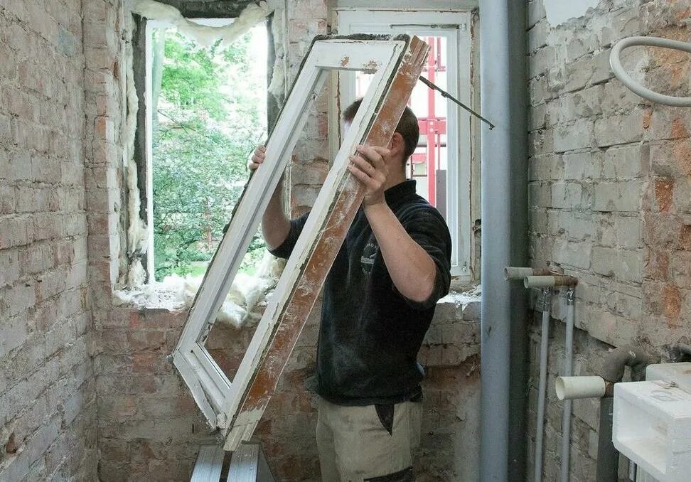 Убрать оконную раму