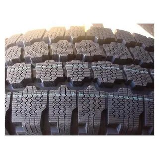 Triangle 215 70 r15c